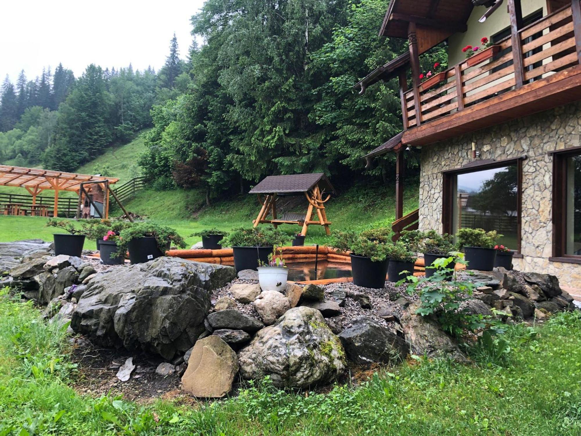 Hotel Pietrele Doamnei Pojorîta Exterior foto